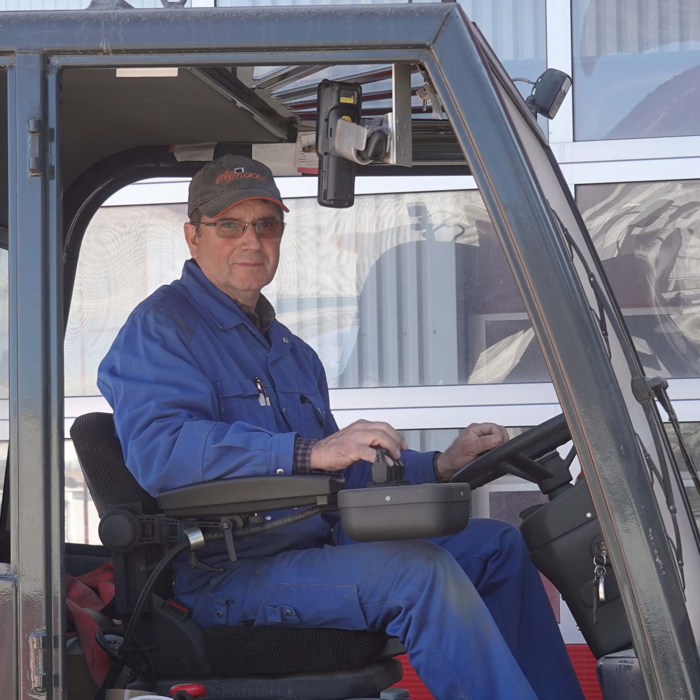 Alvaro 1200 x 1200 1